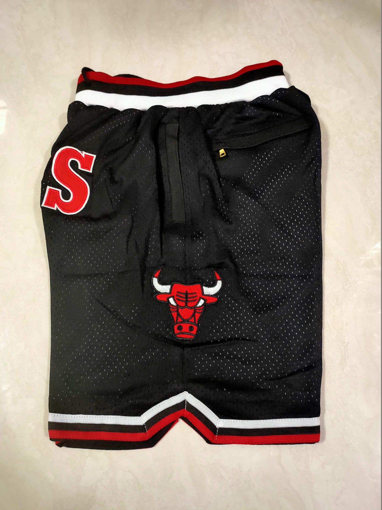 Men's Mitchell & Ness Authentic CHICAGO BULLS 1997-98 Game Shorts