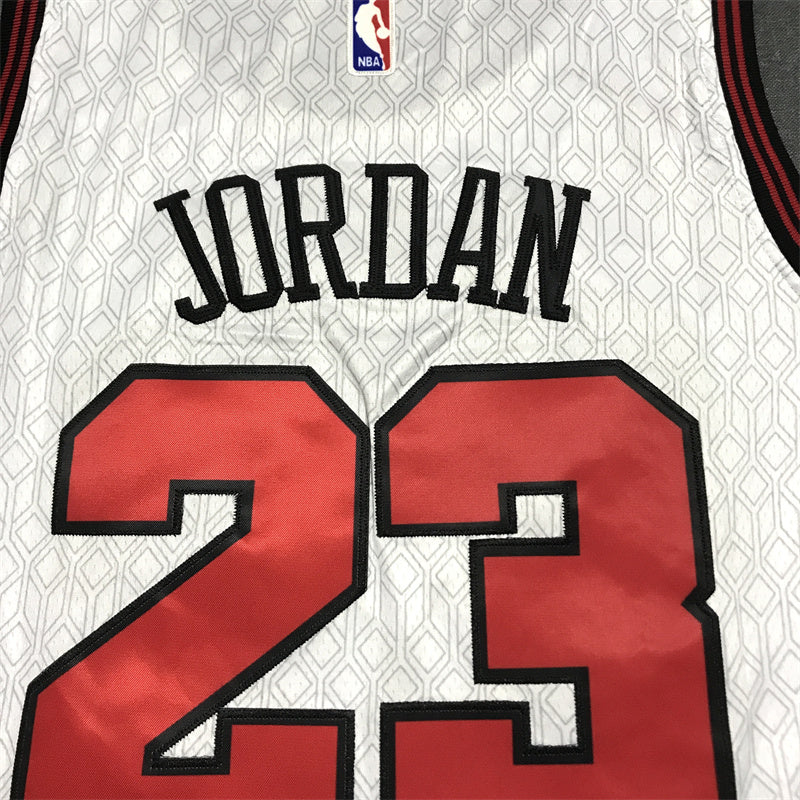 Men's Chicago Bulls Michael Jordan #23 White 2022/23 Swingman Jersey - City Edition