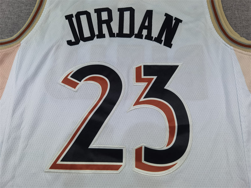 Men's Chicago Bulls Michael Jordan #23 White 2024/25 Swingman Player Jersey - City Edition