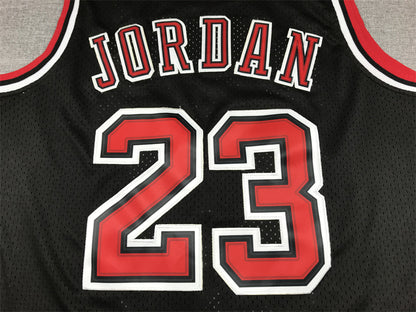 Men's Chicago Bulls Michael Jordan Black 1997-98 Hardwood Classics Player Jersey