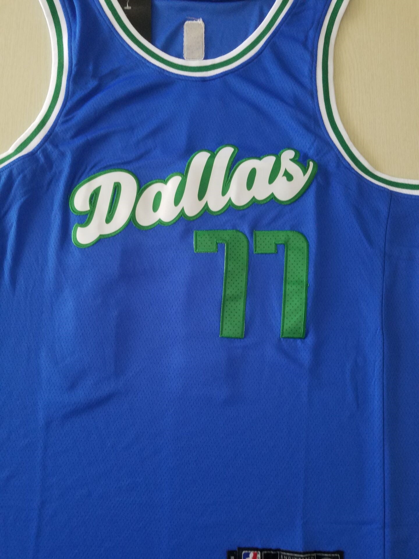 Men's Dallas Mavericks Luka Doncic #77 Blue Classics Swingman Jersey