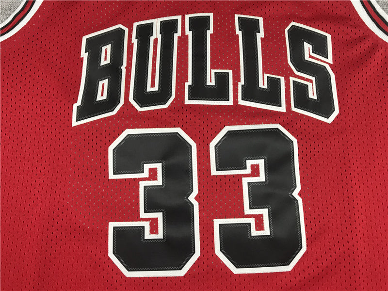 Men's Chicago Bulls Scottie Pippen Red 1997-98 Hardwood Classics Swingman Jersey