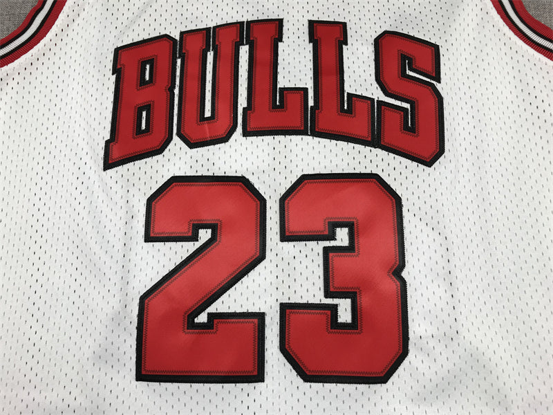 Men's Chicago Bulls Michael Jordan White 1997-98 Hardwood Classics Player Jersey