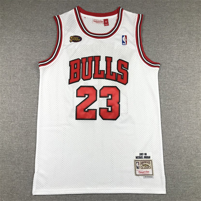 Men's Chicago Bulls Michael Jordan White 1997-98 Hardwood Classics Player Jersey