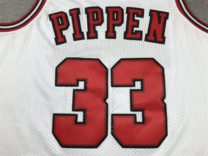 Men's Chicago Bulls Scottie Pippen 1997-98 White Hardwood Classics Swingman Jersey