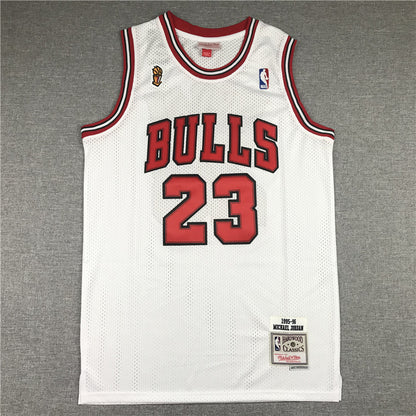 Men's Chicago Bulls Michael Jordan 1995-96 Hardwood Classics Swingman Jersey