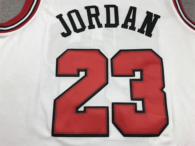 Men's Chicago Bulls Michael Jordan #23 White Fast Break Replica Player Jersey